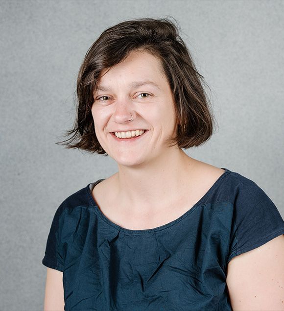 Foto zeigt ein Portrait von Eva Bormann Eva Bormann