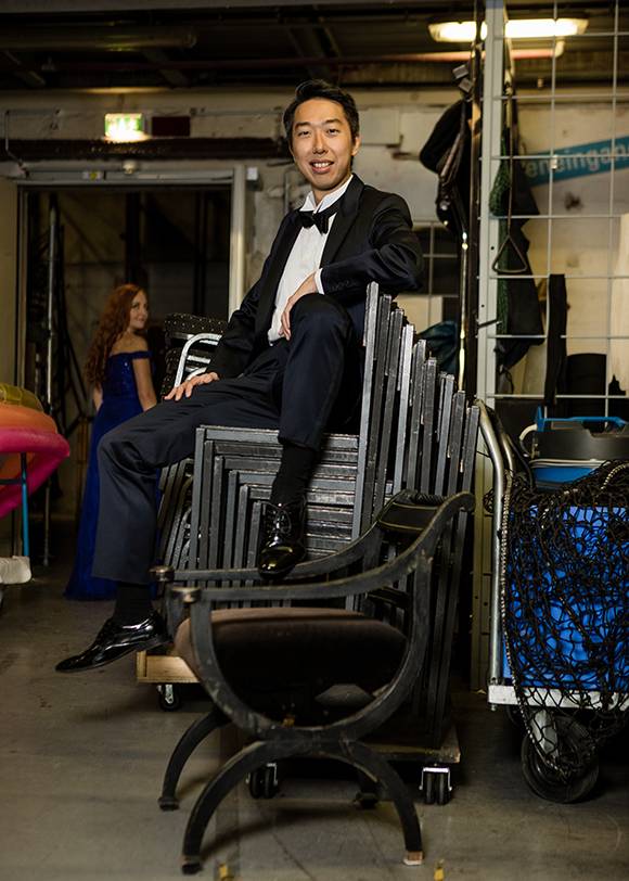 Foto zeigt ein Portrait von Jasper Sung Jasper Sung