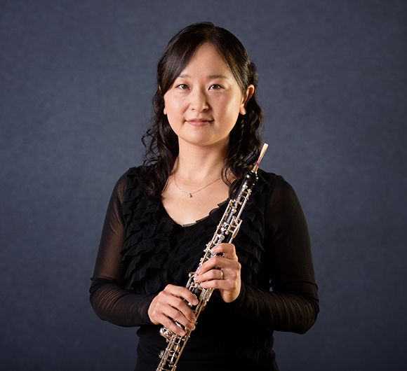 Foto zeigt ein Portrait von Mariko Okuda Mariko Okuda