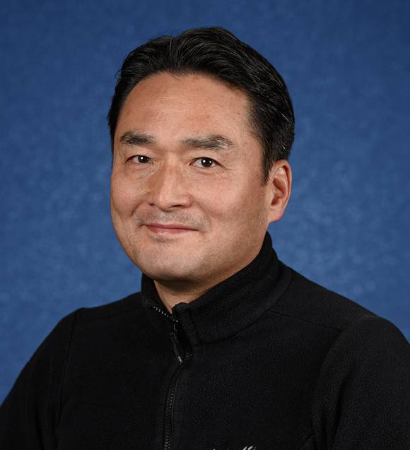 Jong-Kwueol Lee