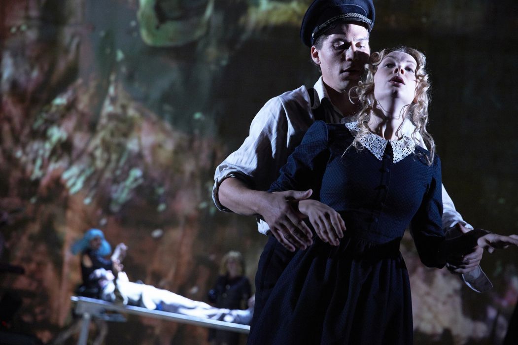 &copy; Matthias Horn