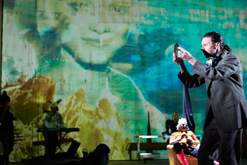 &copy; Matthias Horn