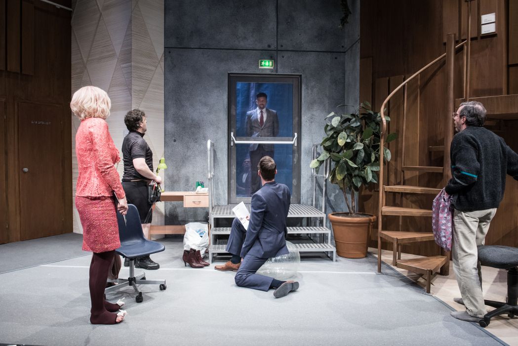 &copy; Luca Abbiento