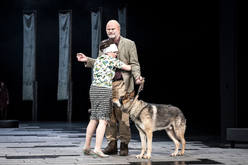 &copy; Luca Abbiento