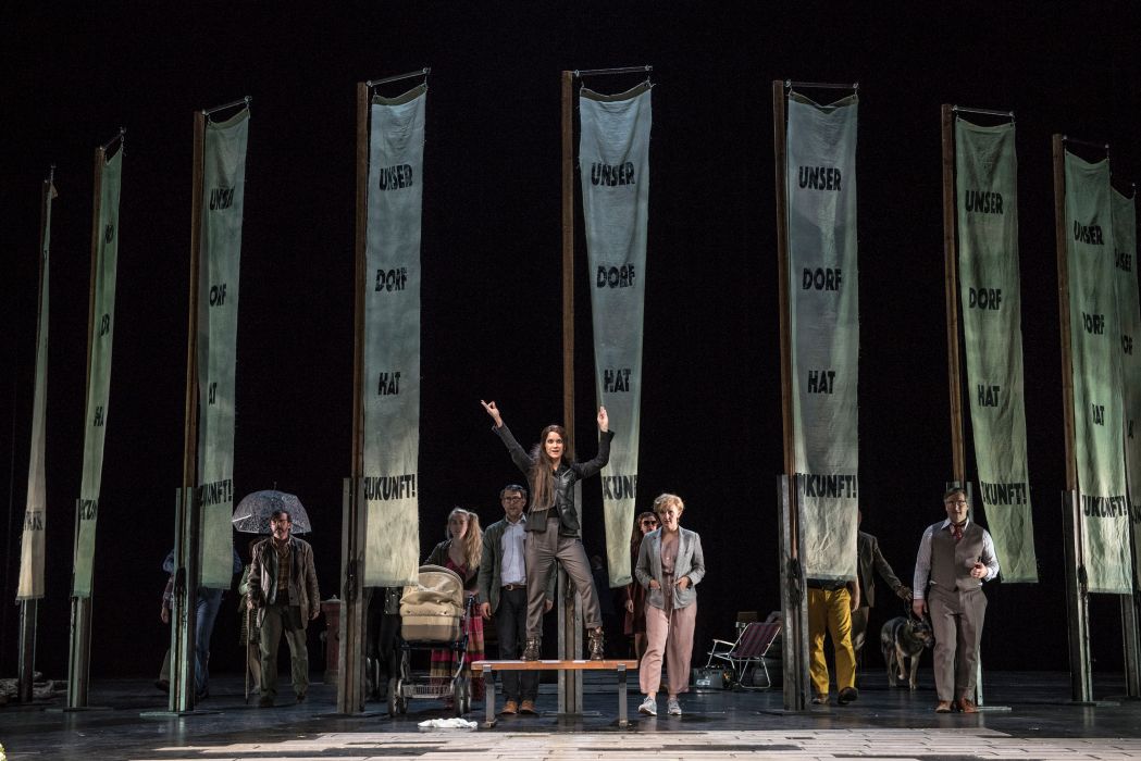 &copy; Luca Abbiento