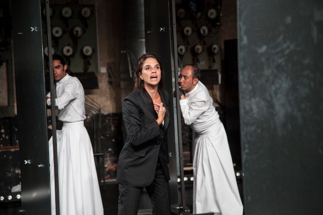 &copy; Annette Hauschild