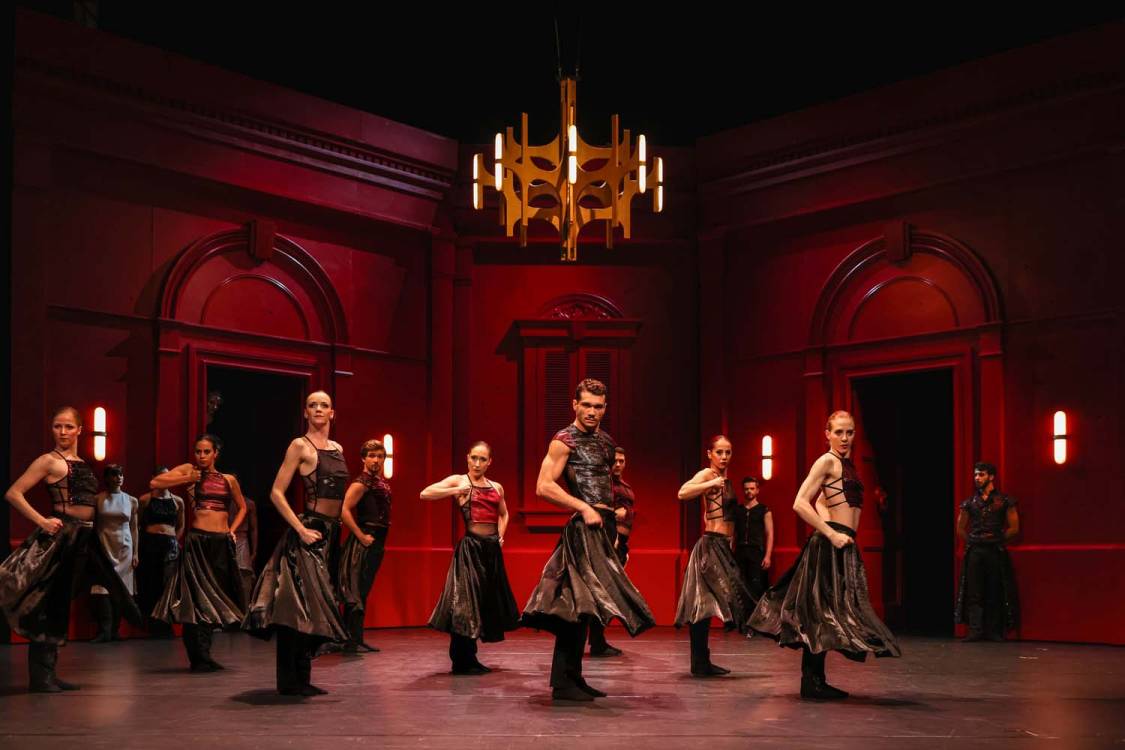 &copy; De-Da Productions