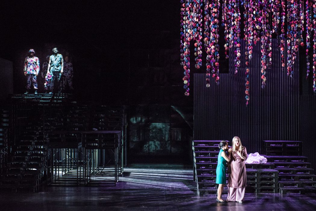 &copy; Luca Abbiento