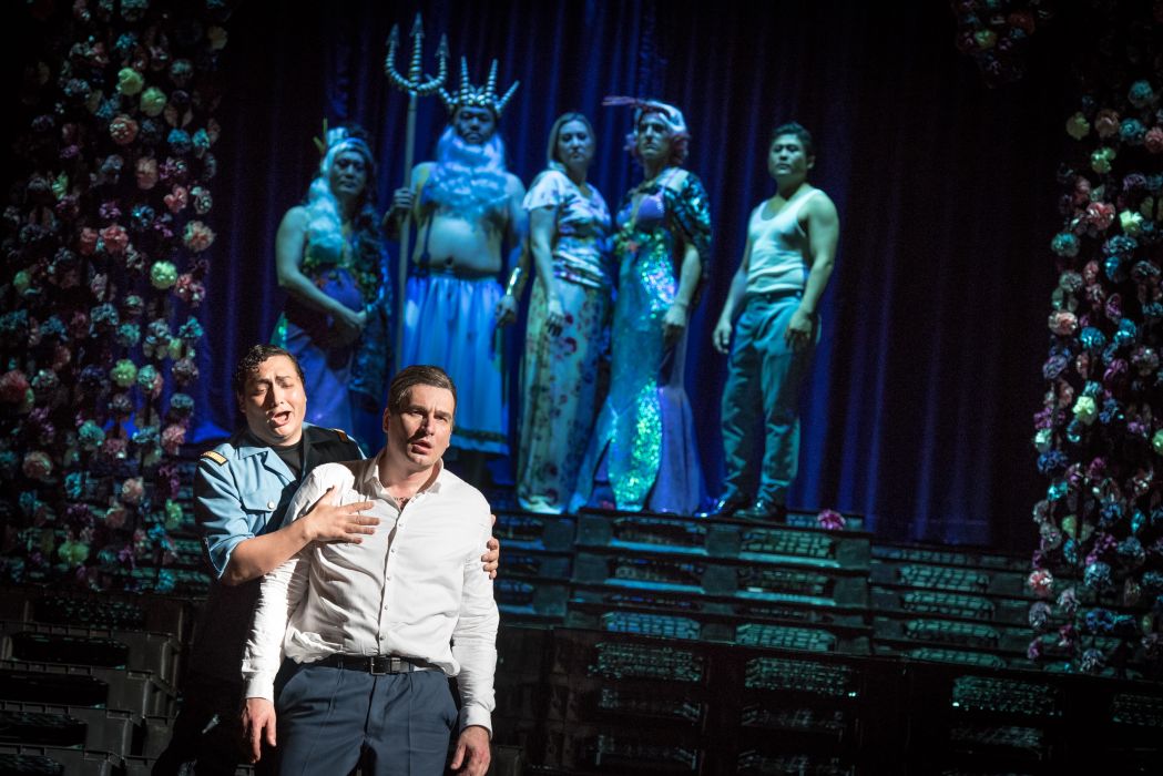 &copy; Luca Abbiento