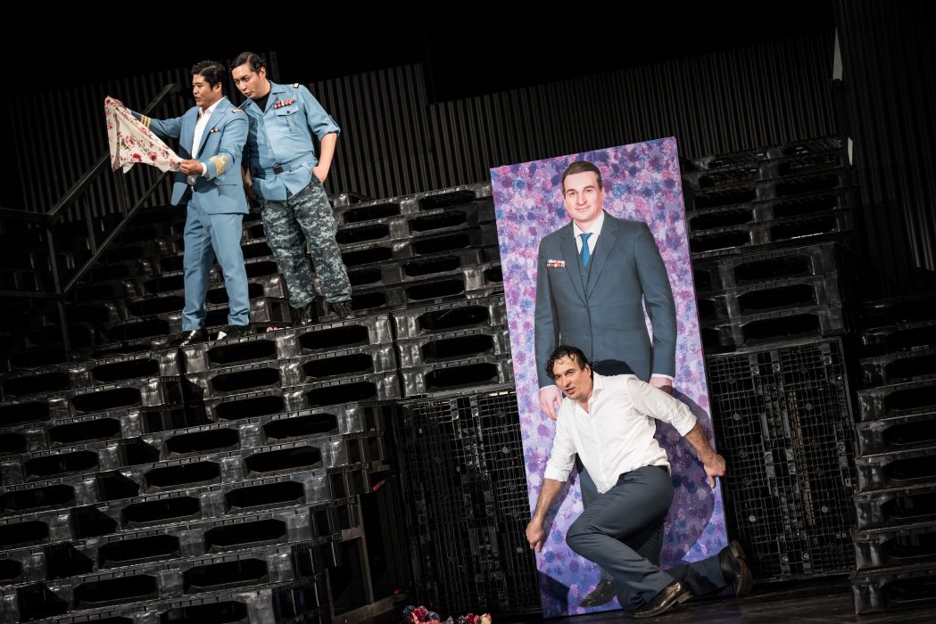 &copy; Luca Abbiento